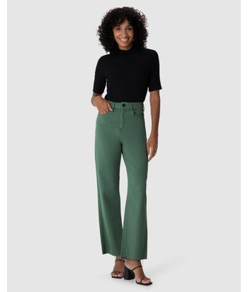 Calça Straight Cropped Feminina Cintura Alta Em Sarja Com Elastano