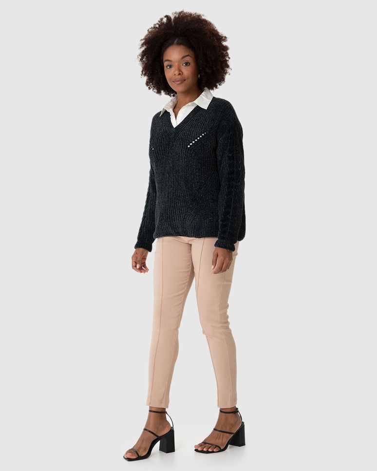 Suéter Feminino Gola V Detalhes Vazados Em Chenile