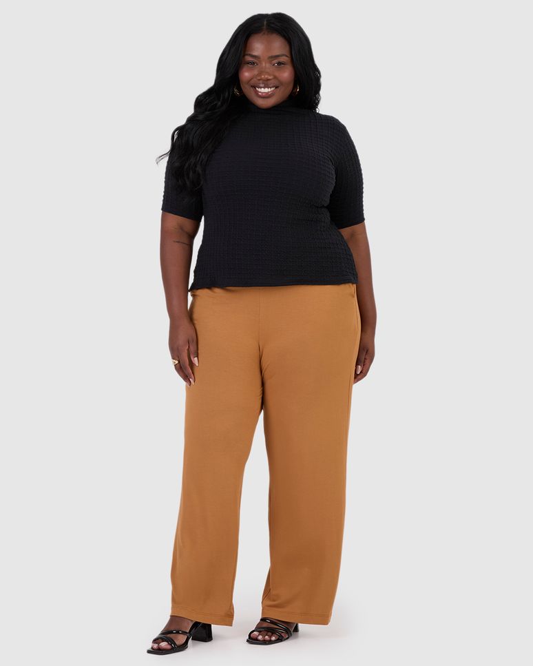 Blusa Feminina Plus Size Justa Gola Alta Em Jacquard Texturizado