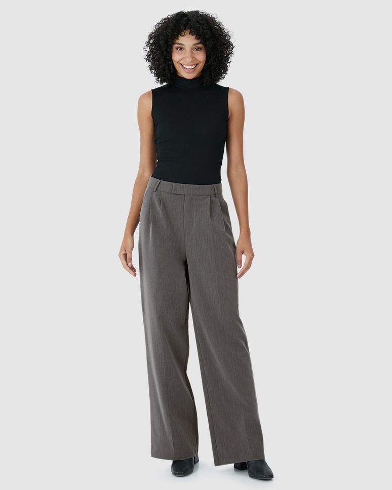 Calça Reta Feminina Bolso Faca Em Tecido Alfaiataria