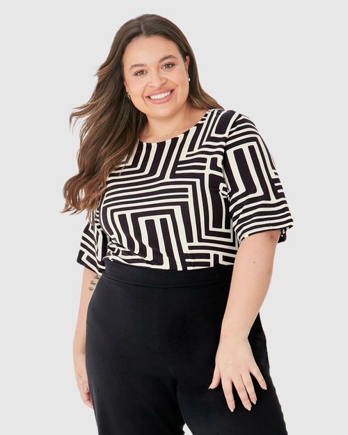 Blusa Feminina Plus Size Boxy Estampada Em Malha Viscolinho Stretch