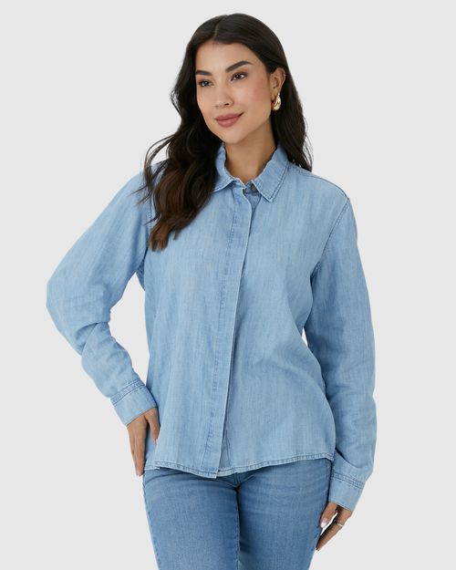 Camisa Feminina Tradicional Abertura Botões Internos Em Jeans Leve