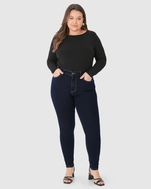 Calça Feminina Plus Size Skinny Com Bolso Funcional Em Flex Jeans