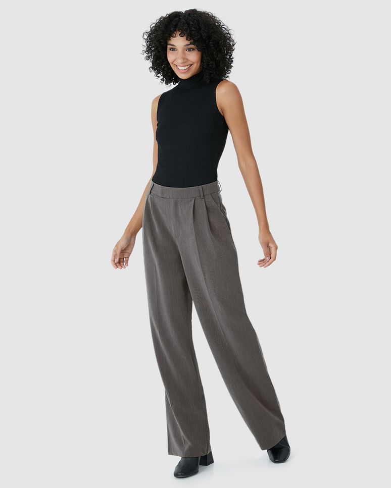 Calça Reta Feminina Bolso Faca Em Tecido Alfaiataria