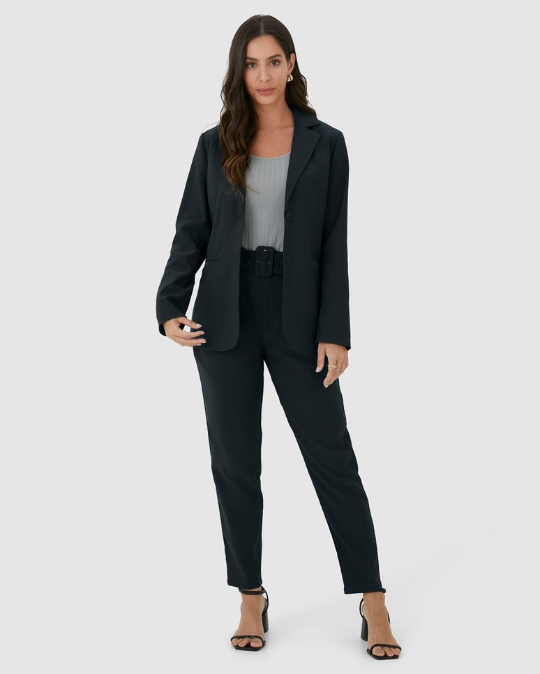Blazer Feminino Alongado Em Tecido Viscose Com Elastano