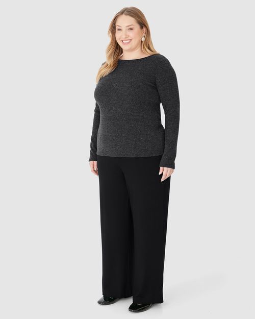 Blusa Feminina Plus Size Decote Canoa Em Tricô Rajado Flanelado