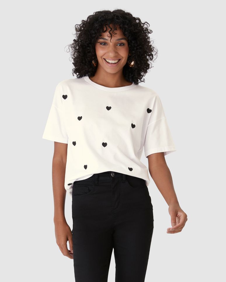 Camiseta Feminina Ampla Bordado Frontal Em Algodão