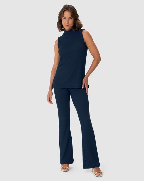 Calça Feminina Bootcut Em Malha Texturizada