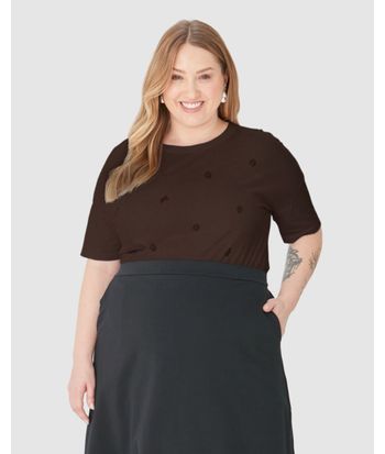 Camiseta Feminina Plus Size Ampla Bordado Frontal Em Algodão