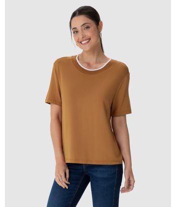 Blusa Básica Feminina Decote Retilínea Em Moletinho De Viscose