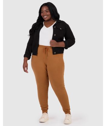 Calça Básica Feminina Plus Size Jogger Em Moletom Stretch Flanelado