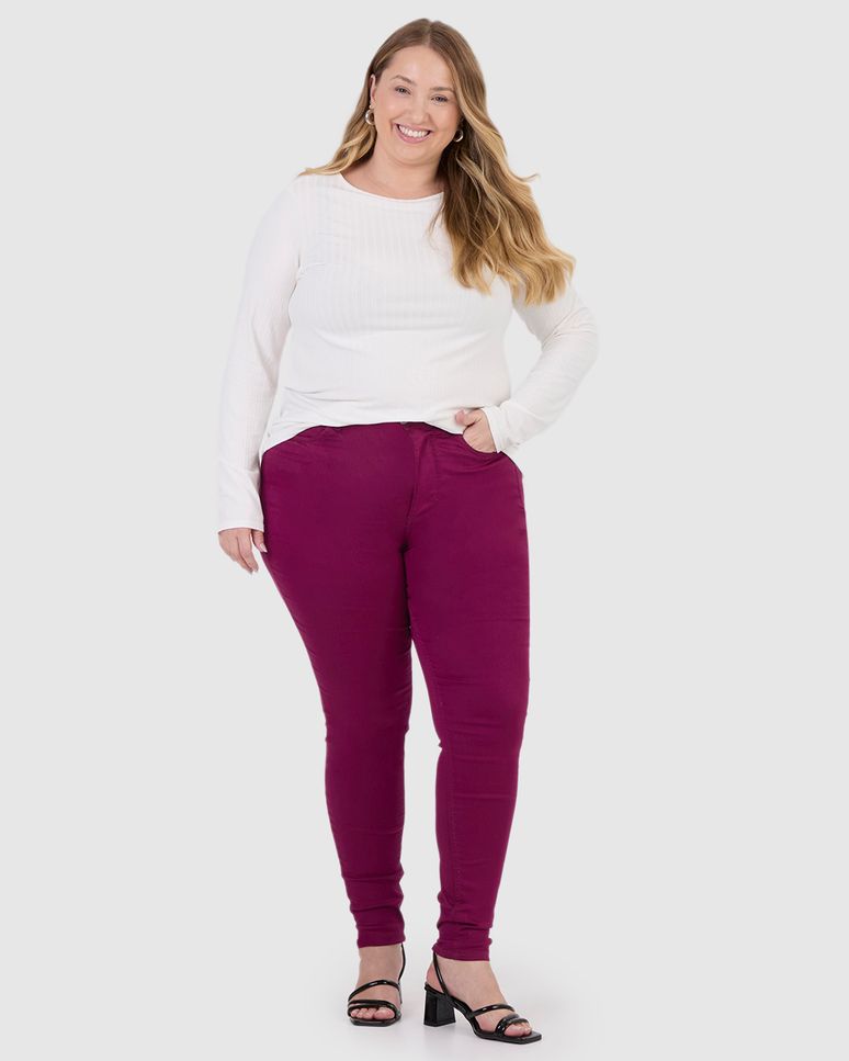 Calça Feminina Plus Size Skinny Em Flex Jeans