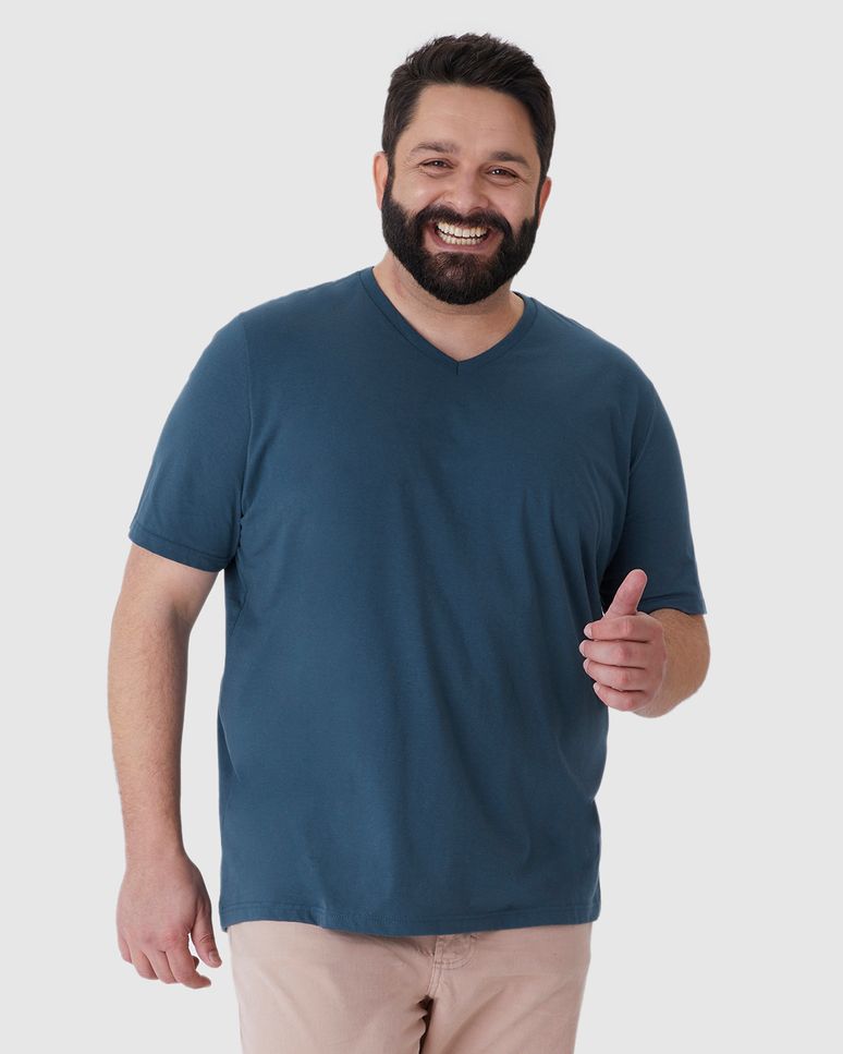 Camiseta Básica Masculina Plus Size Decote V Em Algodão
