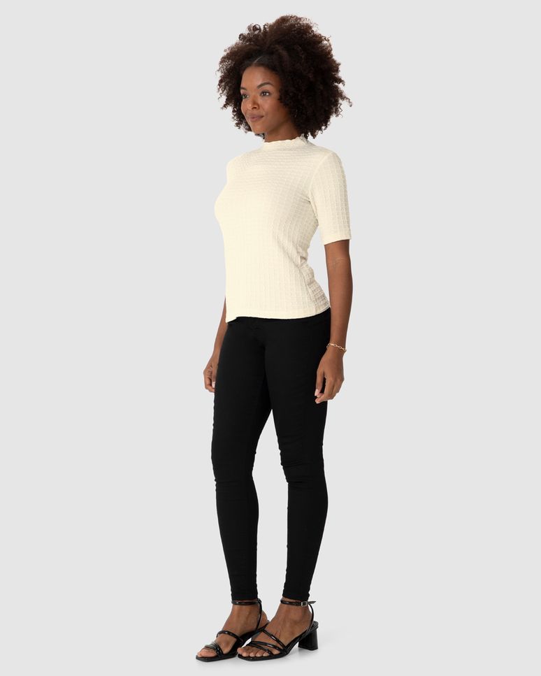 Blusa Feminina Gola Alta Manga Curta Em Jacquard Texturizado