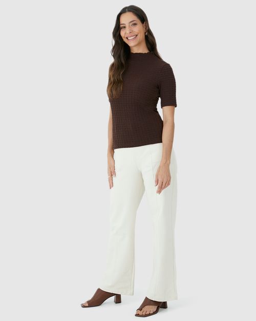Blusa Feminina Gola Alta Manga Curta Em Jacquard Texturizado