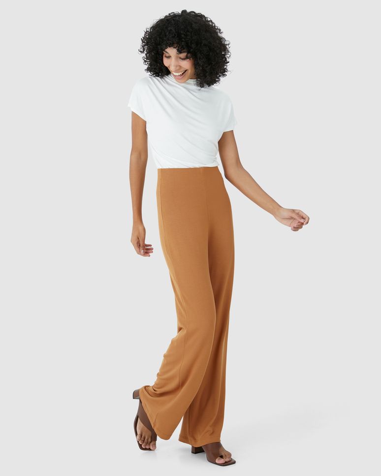 Calça Wide Leg Feminina Em Moletinho De Viscose