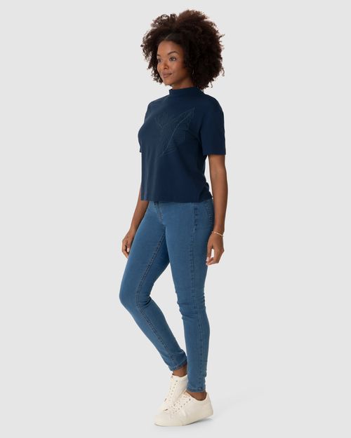 Camiseta Feminina Gola Alta Estampa Ilustrativa Em Algodão