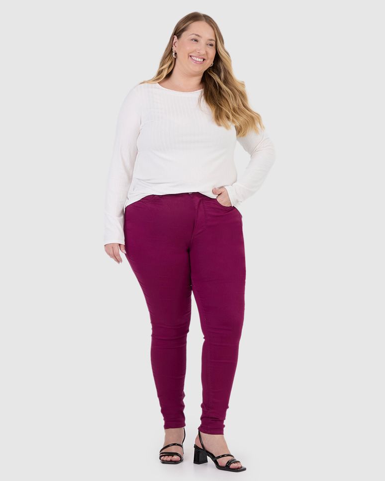 Calça Feminina Plus Size Skinny Em Flex Jeans