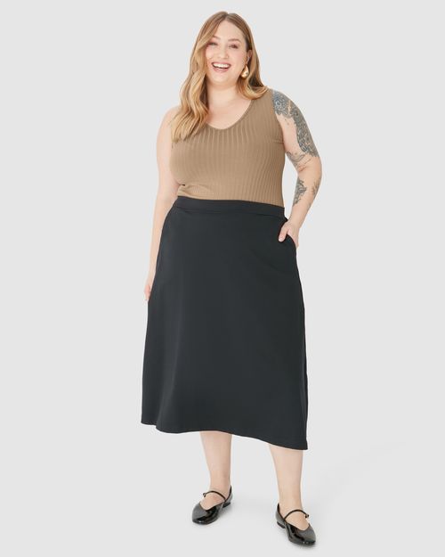 Regata Básica Feminina Plus Size Decote V Em Canelado De Viscose