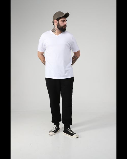 Camiseta Masculina Plus Size Gola V Tecnológica Anti Odor Em Algodão - BASICAMENTE
