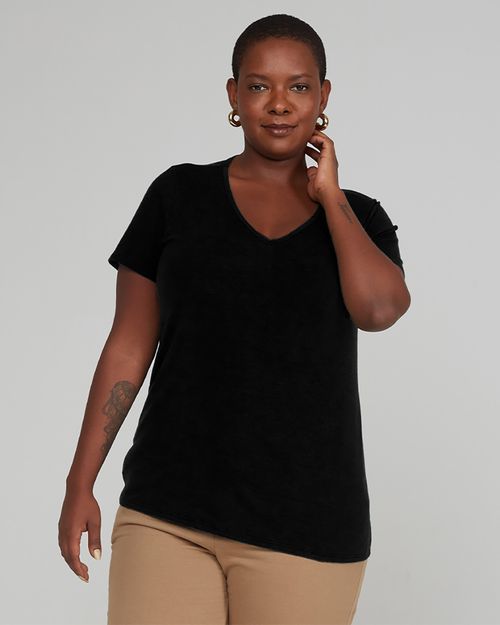 Camiseta Feminina Plus Size Gola V Tecnológica Modal - BASICAMENTE