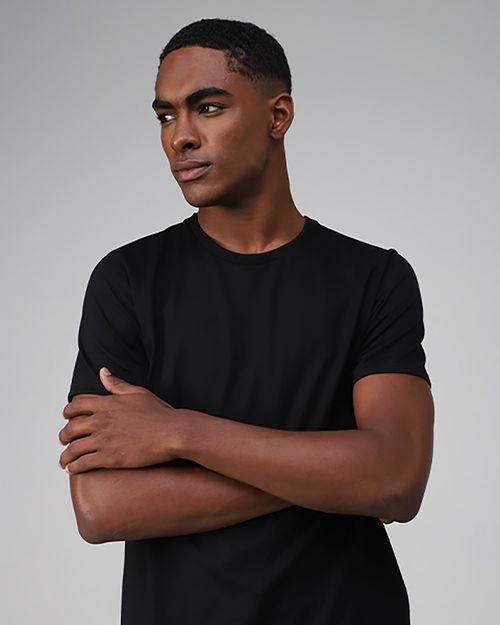 Camiseta Masculina Gola Redonda Tecnológica Impermeável - BASICAMENTE