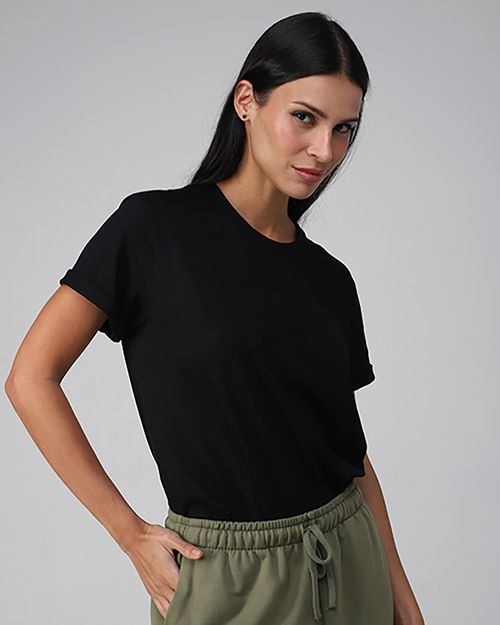 Camiseta Feminina Gola Redonda Tecnológica Impermeável - BASICAMENTE