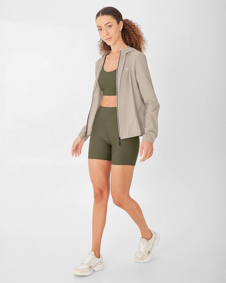 Shorts Justo Feminino Bolso Costas Em Malha Dry - ENFIM